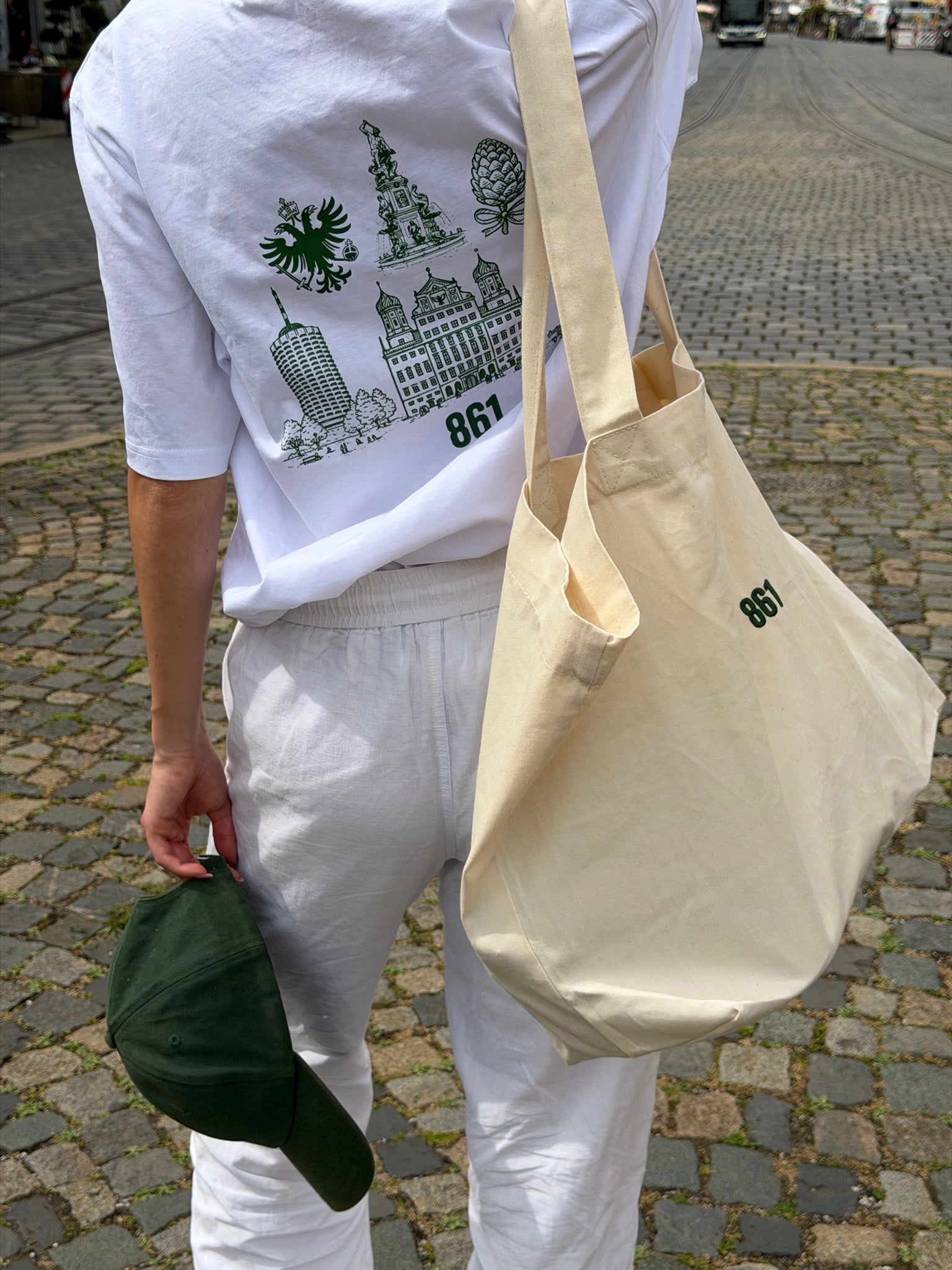 861 - Shopper